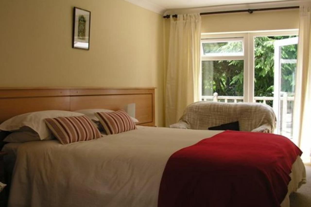 Lakeland Midsummer Lakehouse Oughterard Esterno foto