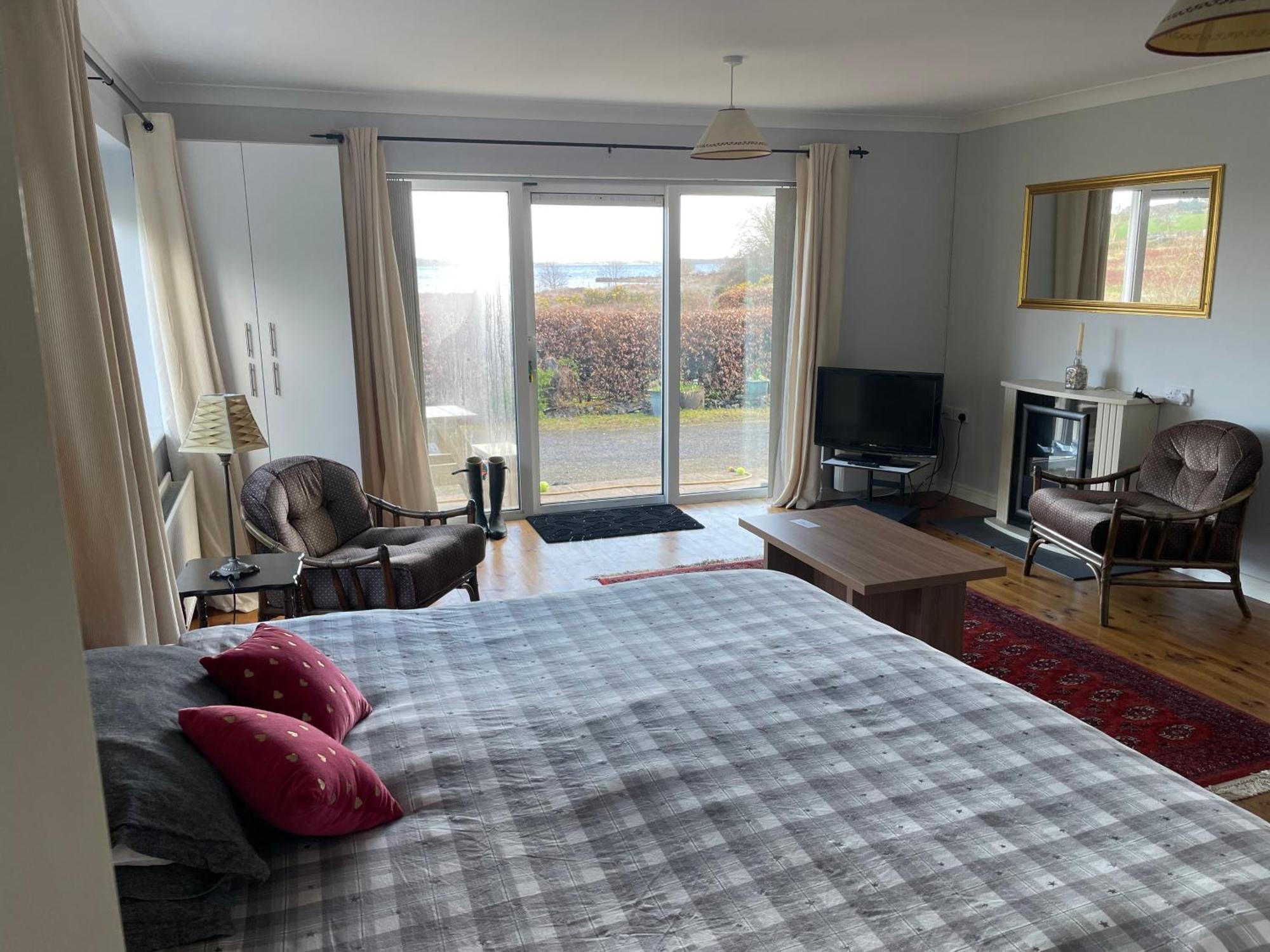 Lakeland Midsummer Lakehouse Oughterard Esterno foto