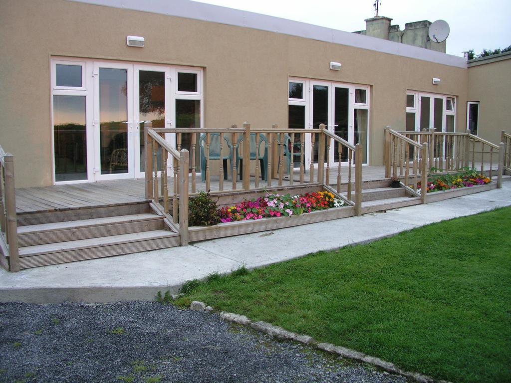 Lakeland Midsummer Lakehouse Oughterard Esterno foto