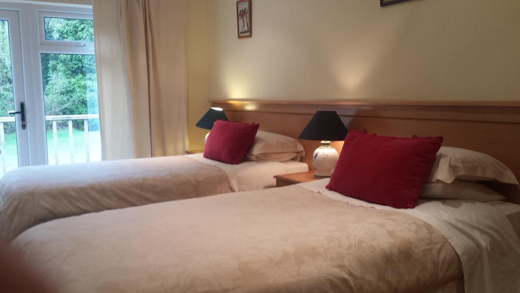 Lakeland Midsummer Lakehouse Oughterard Esterno foto